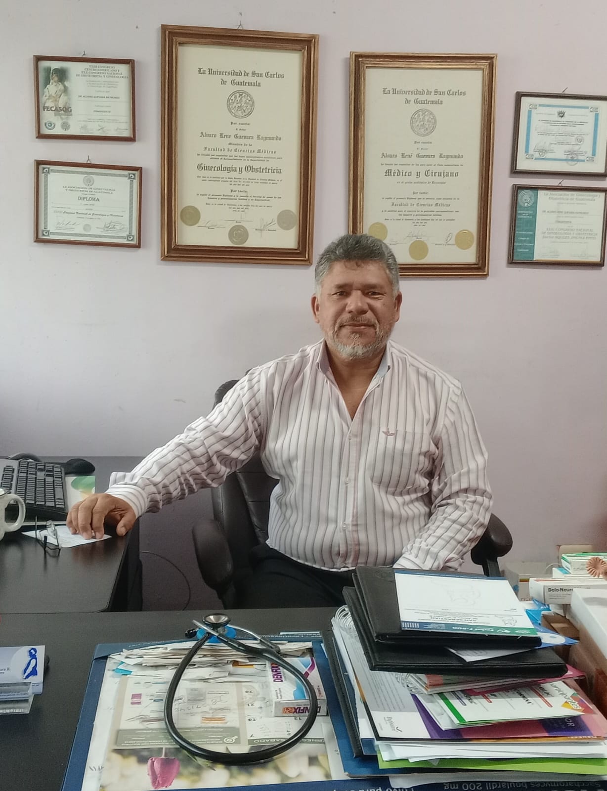 DR. ALVARADO RENÉ GUEVARA RAYMUNDO